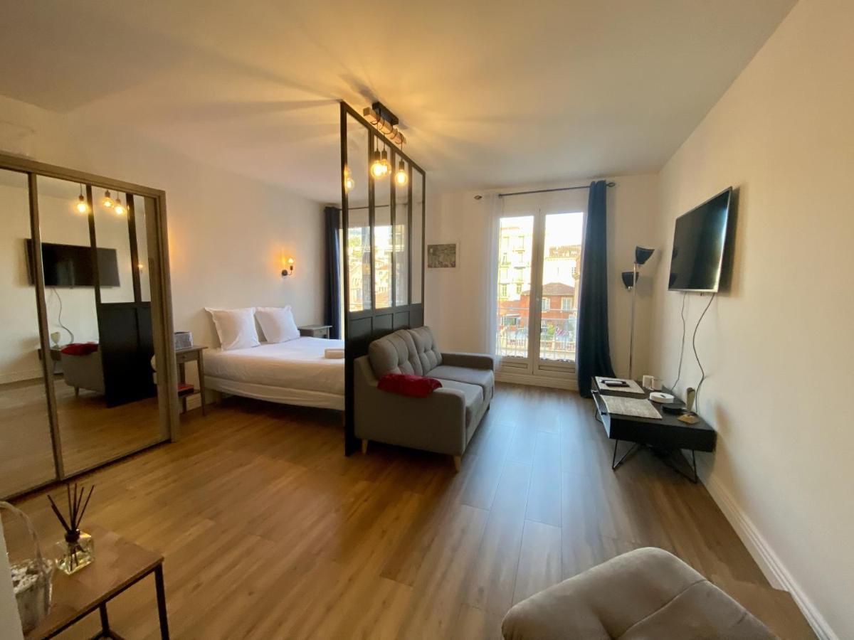 Le Verlaine, Studio En Centre Ville A Deux Minutes Des Plages Menton Ngoại thất bức ảnh