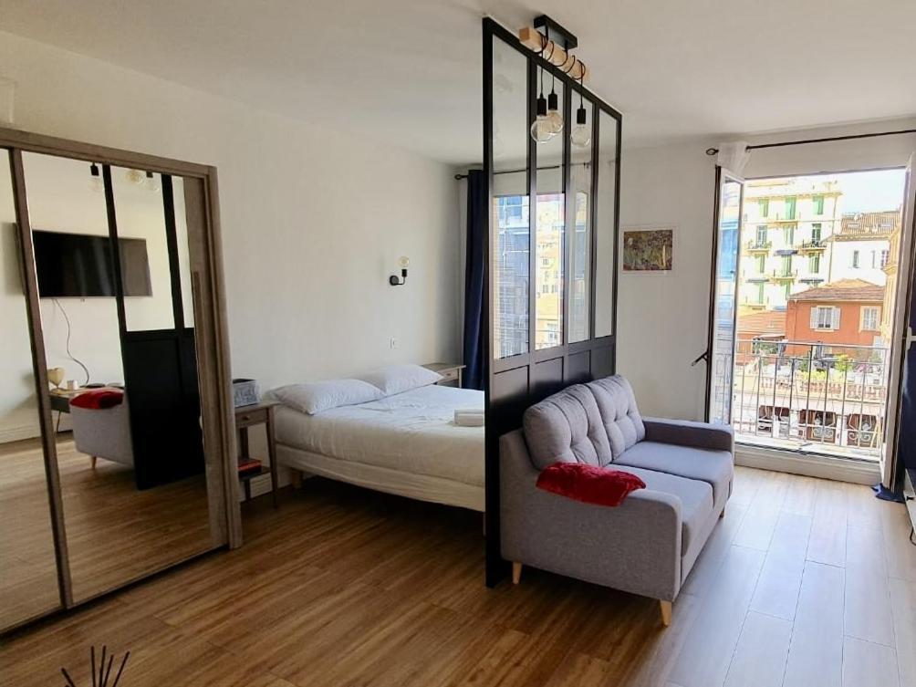 Le Verlaine, Studio En Centre Ville A Deux Minutes Des Plages Menton Phòng bức ảnh